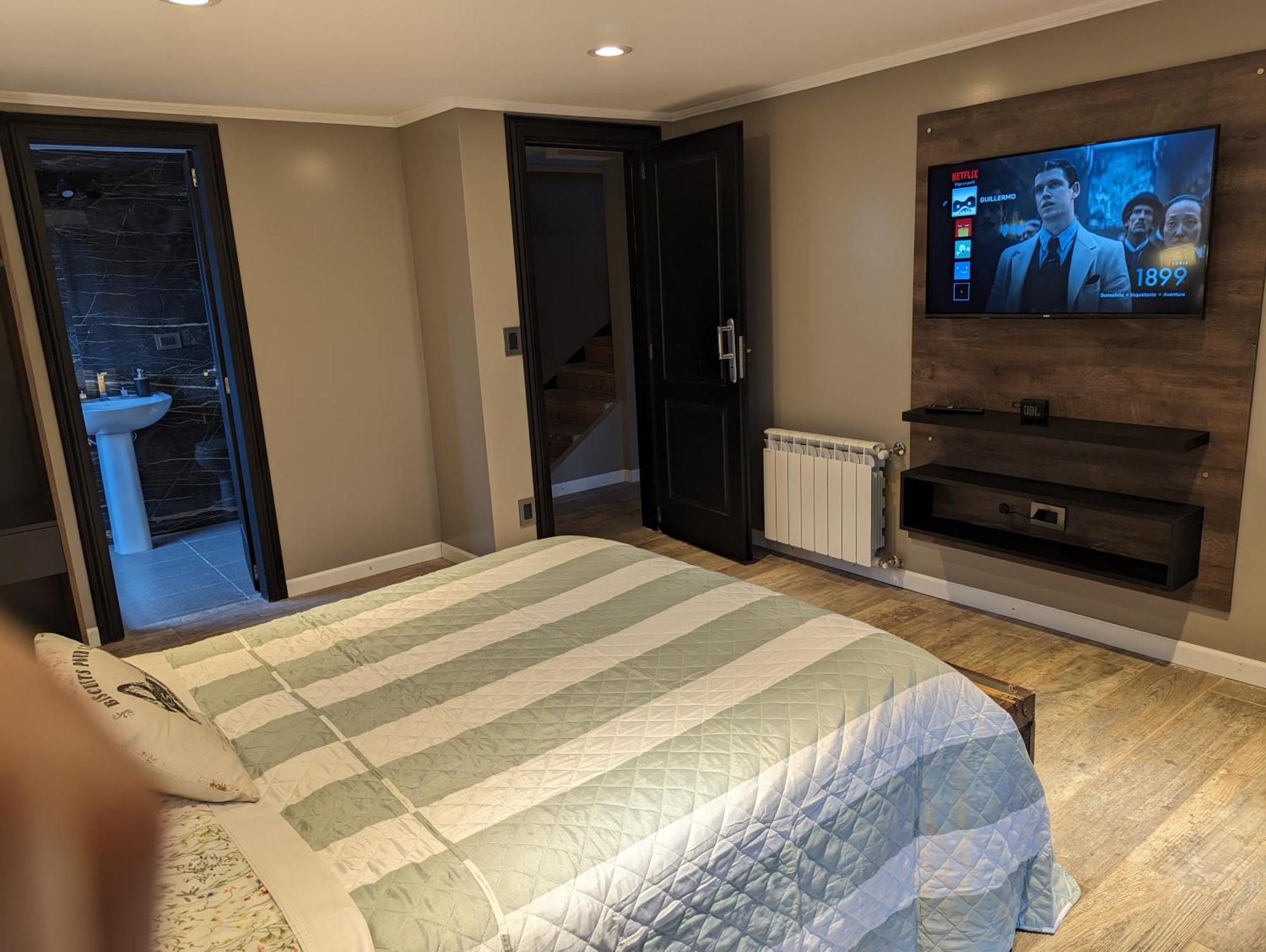 Citizen Kane Lodge - Hospedaje Gourmet San Carlos de Bariloche Dış mekan fotoğraf